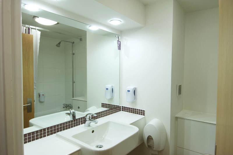 Premier Inn Birmingham South 鲁贝里 外观 照片